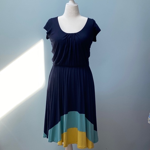 Boden Dresses & Skirts - Boden colorblock dress